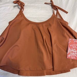 Kortni Jeane OG Cashew Swing Top